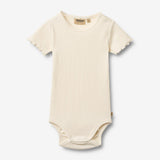 Wheat Main 2 Kortermet body Maren Body 2475 rose flowers