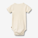 Wheat Main 2 Kortermet body Maren Body 2475 rose flowers
