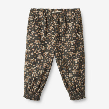 Wheat Main  Bukse Sara Fôret | Baby Trousers 0027 black coal flowers