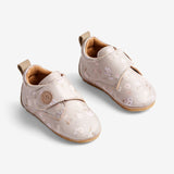 Wheat Footwear Dakota Print Innendørssko | Baby Indoor Shoes 2125 tangled flowers