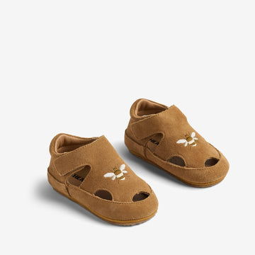 Wheat Footwear Indoor Sandal Pax Indoor Shoes 3024 cinnamon