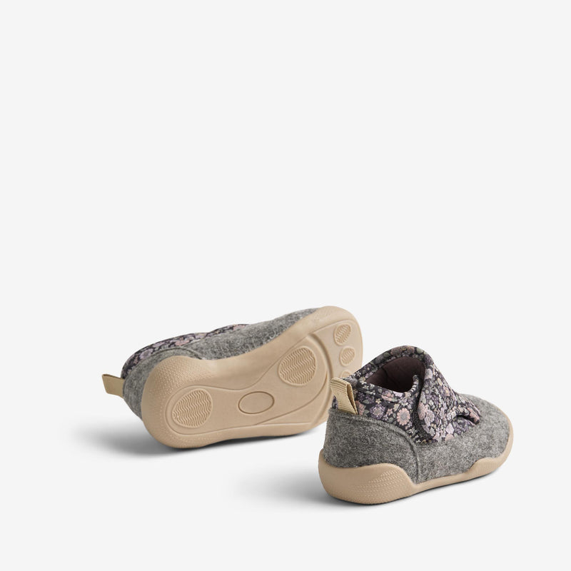 Wheat Footwear Innendørs sko Mulle Indoor Shoes 9527 black sea flowers