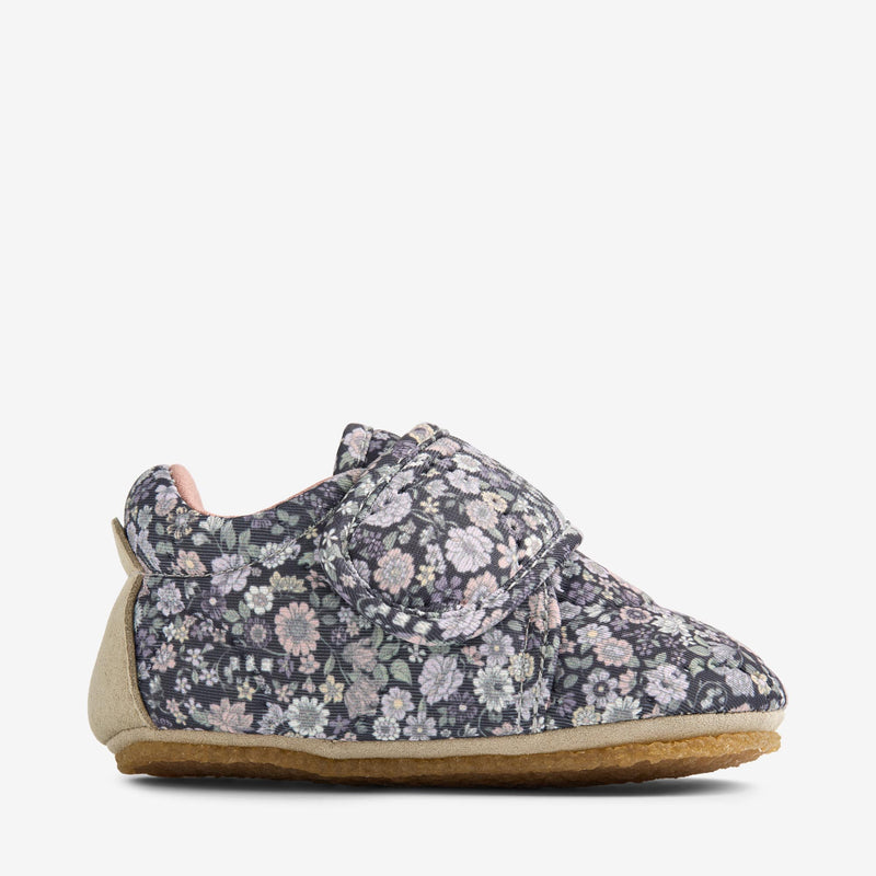 Wheat Footwear Innesko Sasha Indoor Shoes 9527 black sea flowers