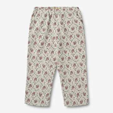 Wheat Main Joggebukse Eline Trousers 9539 slightly green flowers