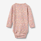 Wheat Main Langermet body Liv Body 9876 magenta heart flowers