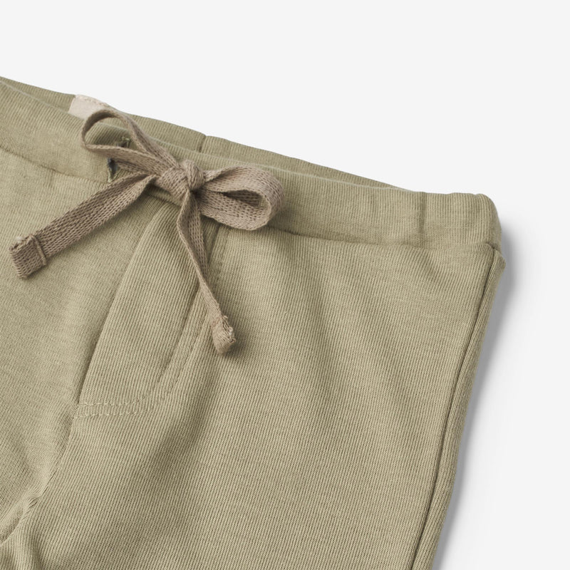 Wheat Main  Myke Bukser Manfred | Baby Trousers 4122 sage