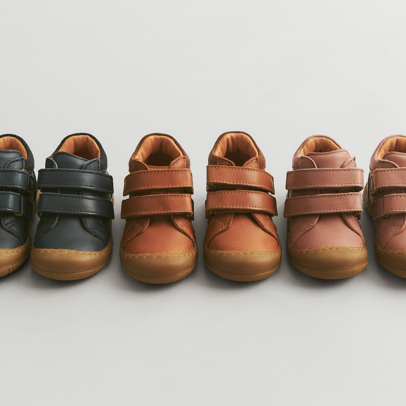 Wheat Footwear Prewalker Ivalo Prewalkers 1432 navy