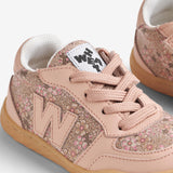 Wheat Footwear Sneaker Aslan Sneaker 9898 dime rose small flowers