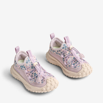 Wheat Footwear Sneaker Billie Sneaker 2528 powder blue flowers
