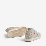 Wheat Footwear Sneaker Leo Sneakers 9765 slightly blue flowers