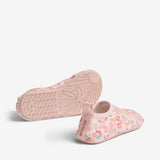 Wheat Footwear Svømesko Dolphin Swimwear 2526 powder flowers and seashells