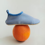 Wheat Footwear Svømesko Dolphin Swimwear 9580 blue swim stripe