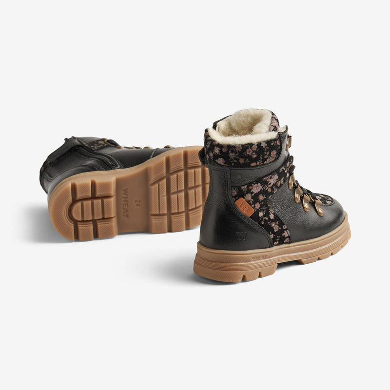 Wheat Footwear Winterboot Toni Hiker Tex Winter Footwear 0035 black flowers